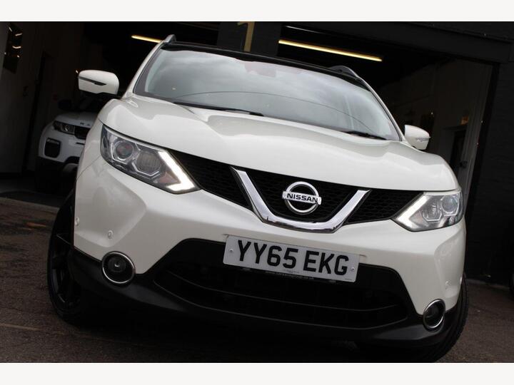 Nissan QASHQAI 1.2 DIG-T Tekna 2WD Euro 6 (s/s) 5dr