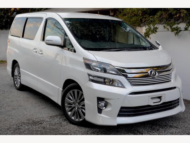 Toyota Vellfire 3.5 V6 Golden Eye-Service History