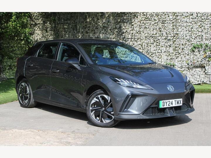 MG MG4 64kWh SE Long Range Auto 5dr
