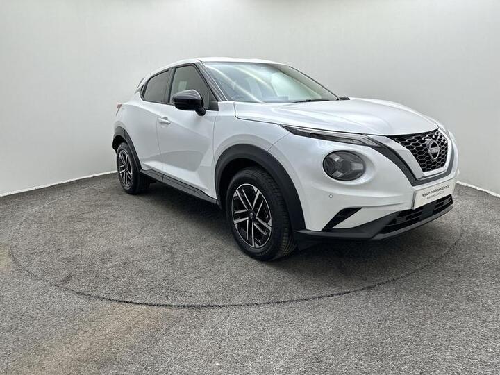 Nissan JUKE 1.0 DIG-T N-Connecta Euro 6 (s/s) 5dr