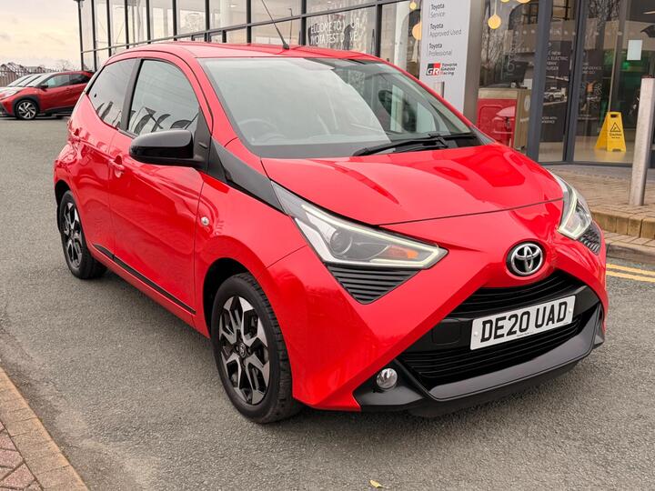 Toyota AYGO 1.0 VVT-i X-trend Euro 6 5dr Toyota AYGO 1.0 VVT-i X-trend Euro 6 5dr