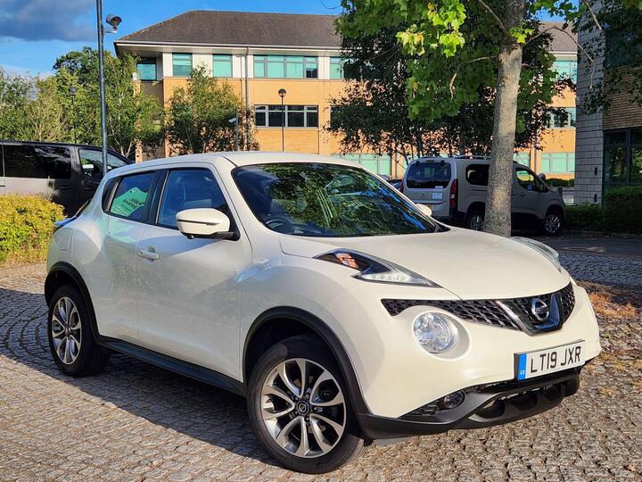 Nissan Juke 1.6 Tekna XTRON Euro 6 5dr