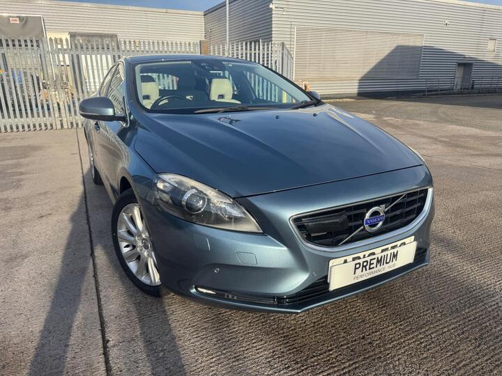 Volvo V40 1.6 D2 SE Lux Nav Euro 5 (s/s) 5dr