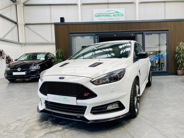 Ford Focus 2.0T EcoBoost ST-3 Euro 6 (s/s) 5dr