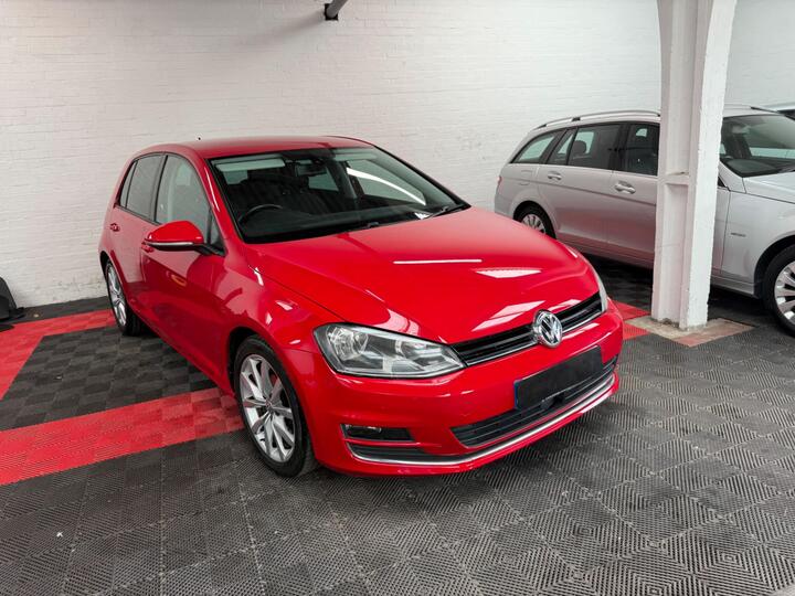 Volkswagen Golf 2.0 TDI BlueMotion Tech GT Euro 5 (s/s) 5dr