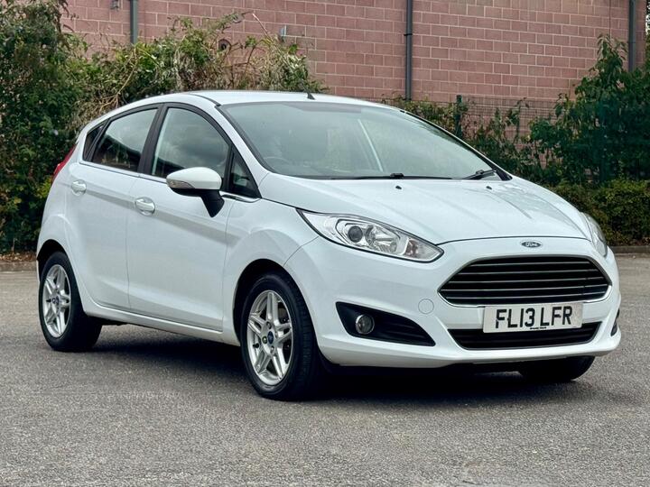 Ford Fiesta 1.0 Zetec Euro 5 (s/s) 5dr