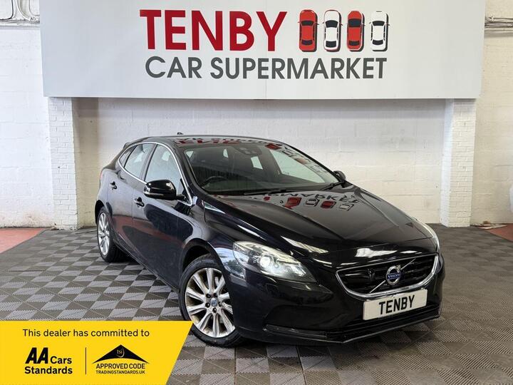 Volvo V40 2.0 D3 SE Lux Nav Euro 5 (s/s) 5dr