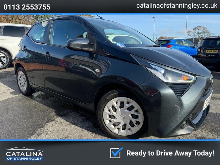 Toyota AYGO 1.0 VVT-i X-play Euro 6 5dr (Safety Sense)