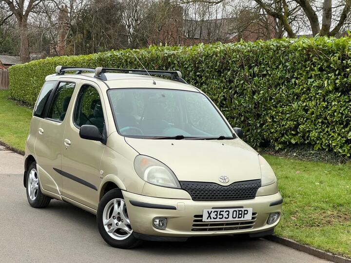 Toyota Yaris Verso 1.3 Verso 5dr Toyota Yaris Verso 1.3 Verso 5dr