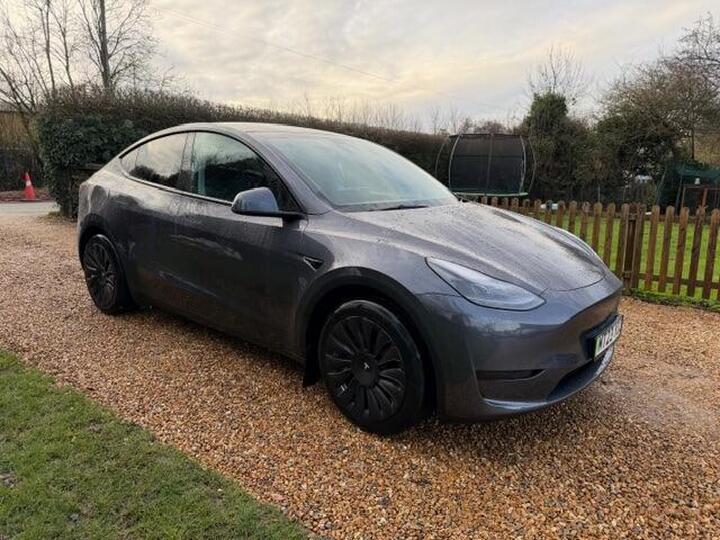 Tesla Model Y Auto RWD 5dr
