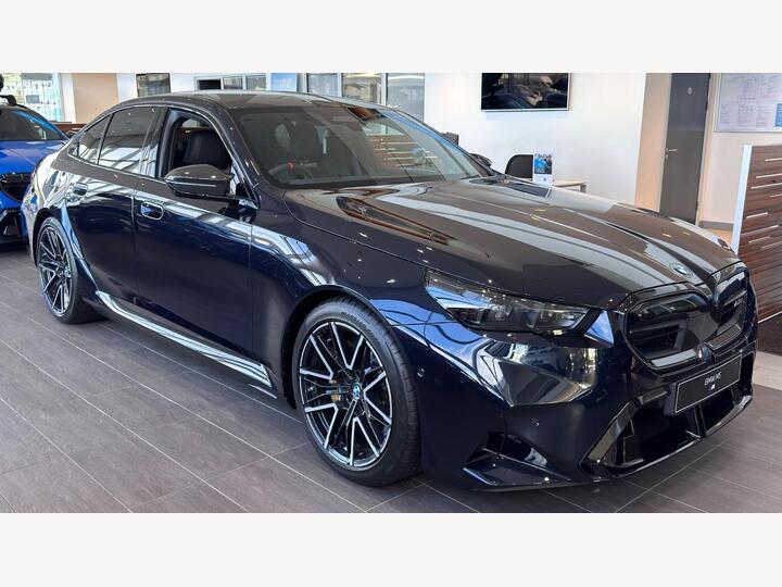 BMW M5 4.4 22.1kWh Steptronic XDrive Euro 6 (s/s) 4dr