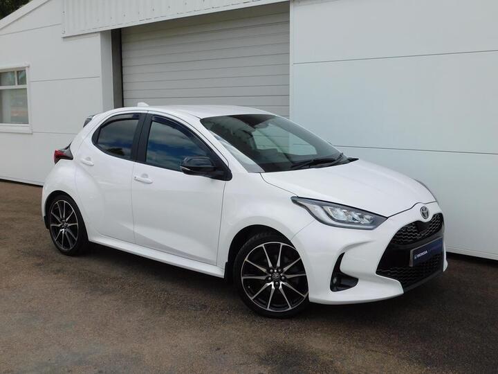 Toyota Yaris 1.5 VVT-h GR SPORT E-CVT Euro 6 (s/s) 5dr