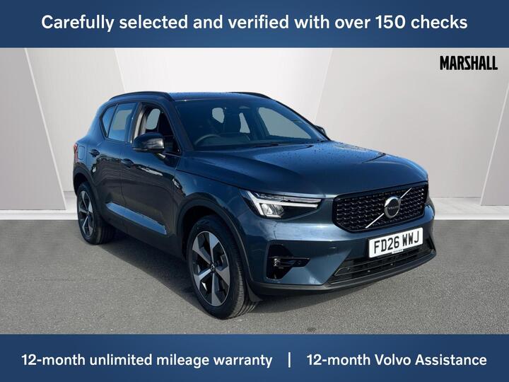 Volvo XC40 2.0 B3 MHEV Plus Dark DCT Auto Euro 6 (s/s) 5dr