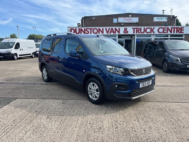 Peugeot Rifter 1.5 BlueHDi Allure Premium Long MPV Euro 6 (s/s) 5dr Peugeot Rifter 1.5 BlueHDi Allure Premium Long MPV Euro 6 (s/s) 5dr