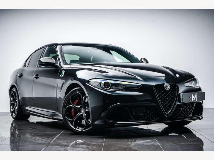 Alfa Romeo GIULIA 2.9 V6 Bi-Turbo Quadrifoglio Auto Euro 6 (s/s) 4dr Alfa Romeo GIULIA 2.9 V6 Bi-Turbo Quadrifoglio Auto Euro 6 (s/s) 4dr