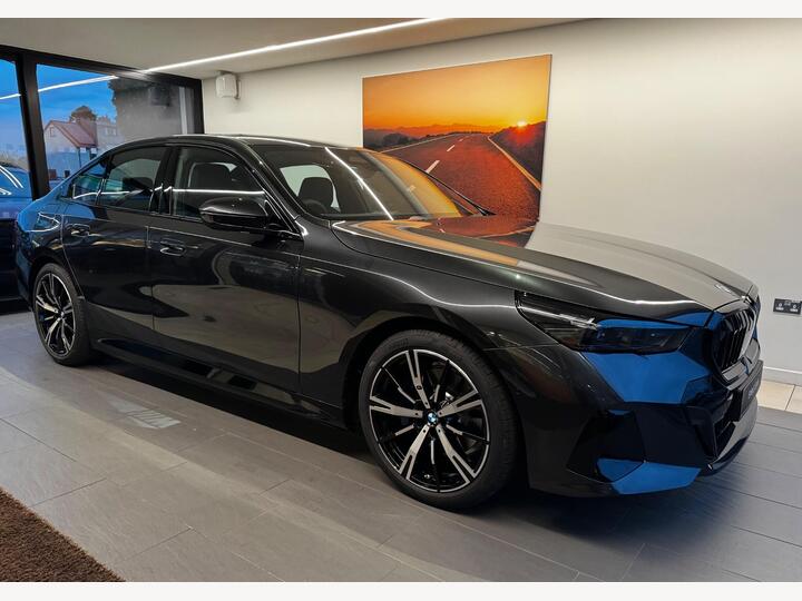BMW 5 Series 2.0 530e 22.1kWh M Sport Pro Steptronic Euro 6 (s/s) 4dr
