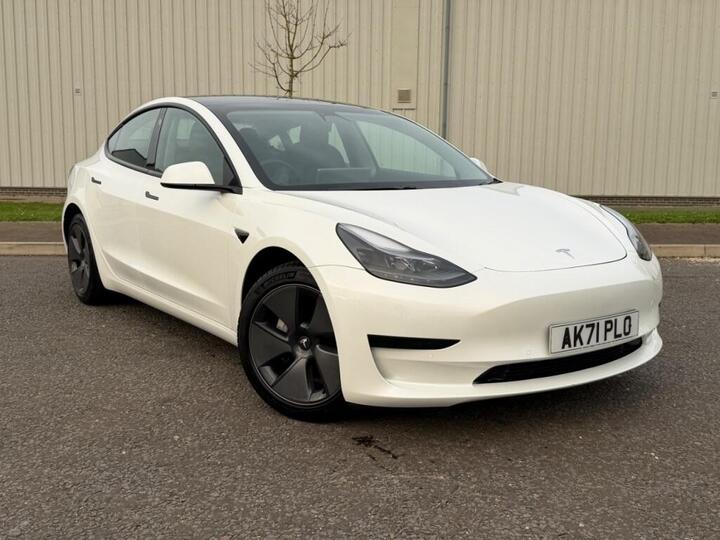 Tesla Model 3 Standard Range Plus Auto RWD 4dr