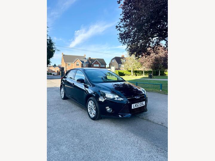 Ford Focus 1.0T EcoBoost Titanium Euro 5 (s/s) 5dr