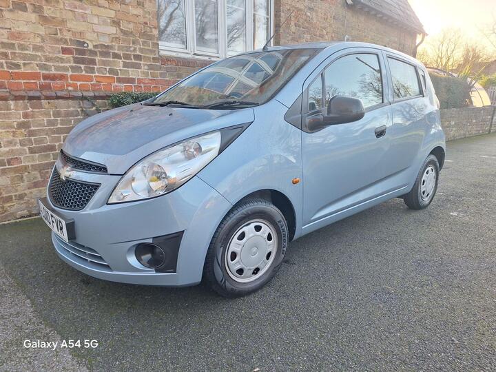 Chevrolet Spark 1.0i Euro 5 5dr Chevrolet Spark 1.0i Euro 5 5dr