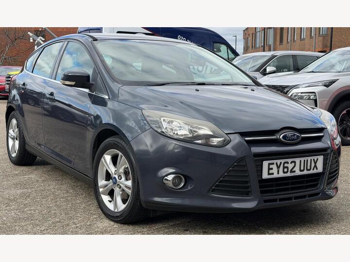 Ford Focus 1.6 Zetec Powershift Euro 5 5dr
