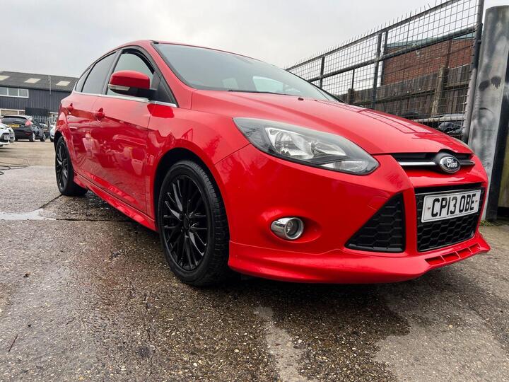 Ford Focus 1.0T EcoBoost Zetec S Euro 5 (s/s) 5dr