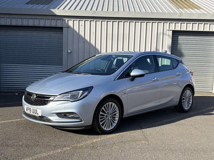 Vauxhall ASTRA 1.4i Turbo Elite Nav Euro 6 5dr Vauxhall ASTRA 1.4i Turbo Elite Nav Euro 6 5dr