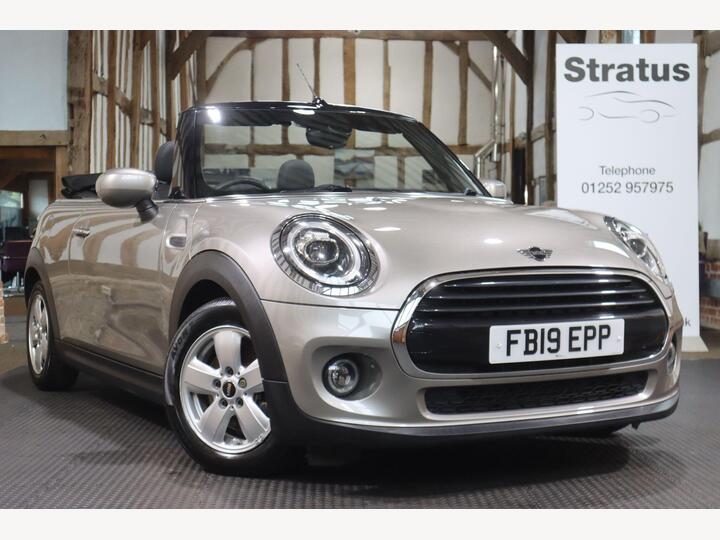 MINI Convertible 1.5 Cooper Classic Steptronic Euro 6 (s/s) 2dr