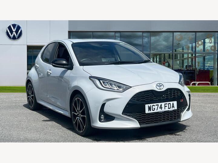 Toyota Yaris 1.5 VVT-h GR SPORT E-CVT Euro 6 (s/s) 5dr