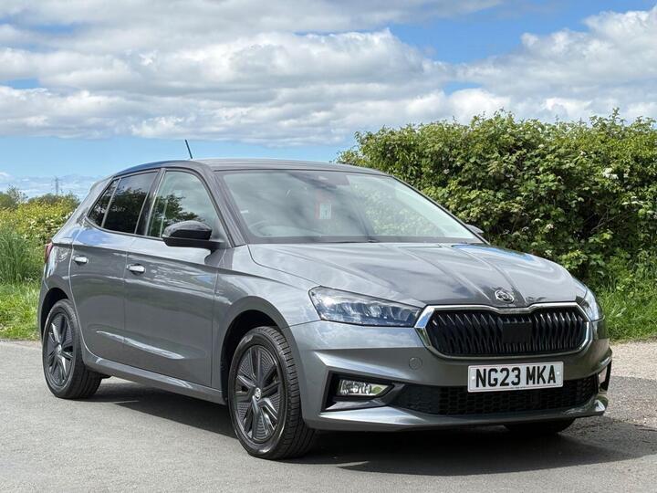 Skoda FABIA 1.0 TSI Colour Edition Euro 6 (s/s) 5dr Skoda FABIA 1.0 TSI Colour Edition Euro 6 (s/s) 5dr