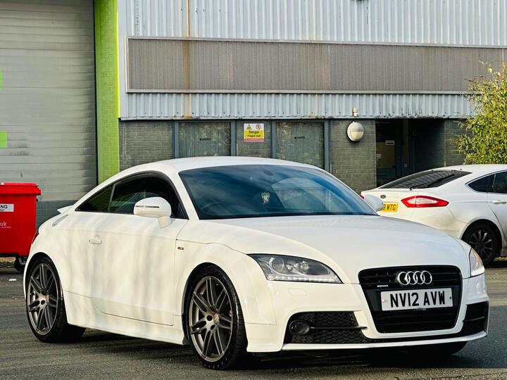 Audi TT 2.0 TDI Black Edition Quattro Euro 5 3dr