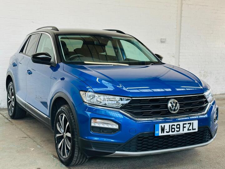 Volkswagen T-Roc 1.5 TSI EVO Design DSG Euro 6 (s/s) 5dr Volkswagen T-Roc 1.5 TSI EVO Design DSG Euro 6 (s/s) 5dr