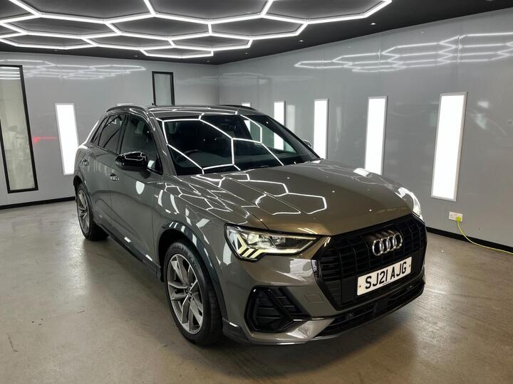 Audi Q3 1.5 TFSI CoD 35 Black Edition S Tronic Euro 6 (s/s) 5dr