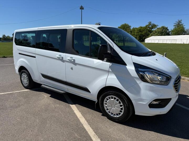 Ford TOURNEO CUSTOM 2.0 320 EcoBlue Shuttle L2 Euro 6 (s/s) 5dr Ford TOURNEO CUSTOM 2.0 320 EcoBlue Shuttle L2 Euro 6 (s/s) 5dr