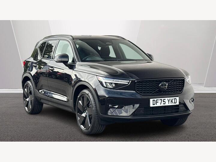 Volvo XC40 2.0 B4 MHEV Plus Black Edition DCT Auto Euro 6 (s/s) 5dr