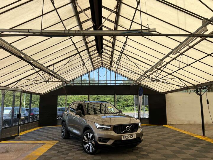 Volvo XC40 1.5h T5 Recharge 10.7kWh Ultimate Dark Auto Euro 6 (s/s) 5dr