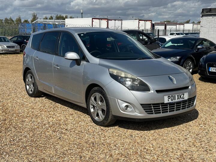 Renault Grand Scenic 1.5 DCi Dynamique TomTom Euro 5 5dr Renault Grand Scenic 1.5 DCi Dynamique TomTom Euro 5 5dr