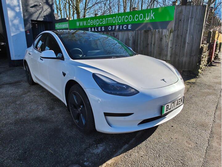 Tesla Model 3 Standard Range Plus Auto RWD 4dr Tesla Model 3 Standard Range Plus Auto RWD 4dr