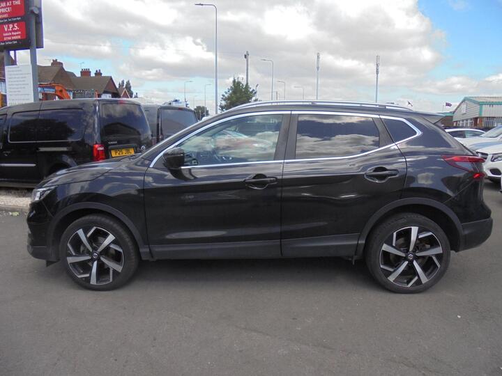 Nissan Qashqai 1.6 DCi Tekna 4WD Euro 6 (s/s) 5dr