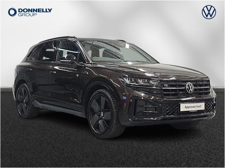 Volkswagen Touareg 3.0 TDI V6 Black Edition Tiptronic 4Motion Euro 6 (s/s) 5dr