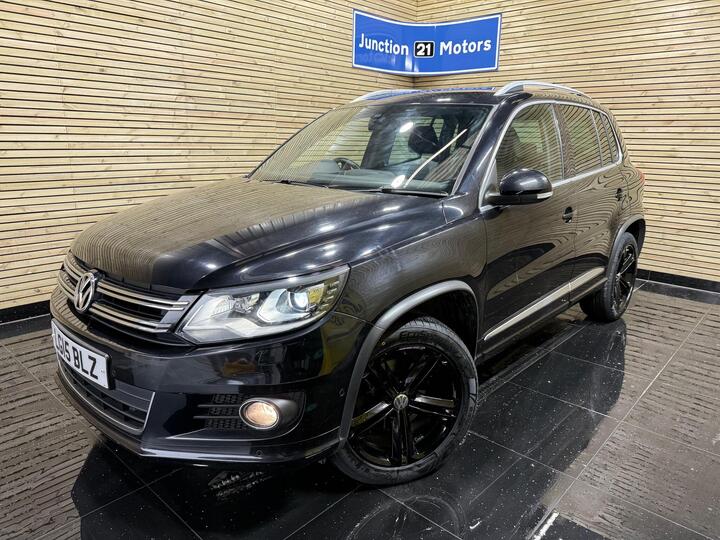 Volkswagen Tiguan 2.0 TDI BlueMotion Tech R-Line DSG 4WD Euro 5 (s/s) 5dr (Nav)
