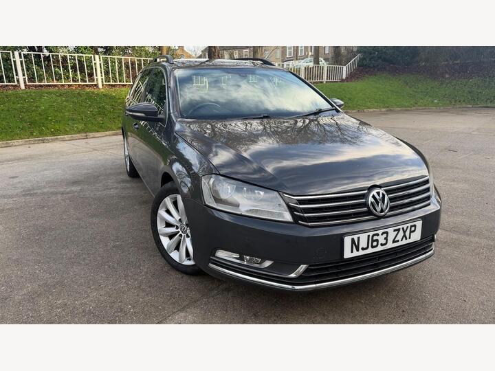 Volkswagen Passat 2.0 TDI BlueMotion Tech Highline Euro 5 (s/s) 5dr