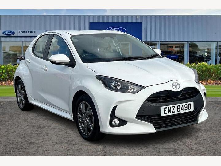 Toyota YARIS 1.5 VVT-h Icon E-CVT Euro 6 (s/s) 5dr