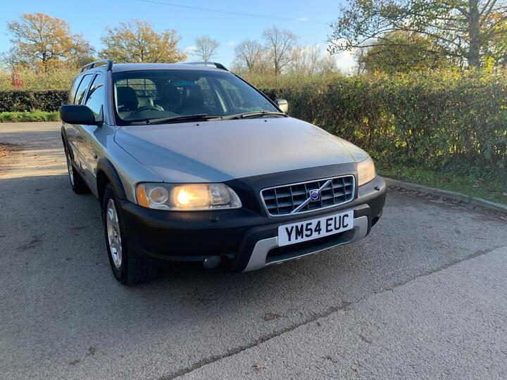 Volvo XC70 2.4 D5 SE 5dr