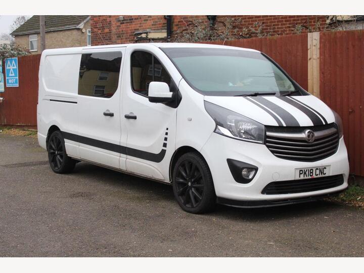 Vauxhall VIVARO 1.6 CDTi 2900 BiTurbo EcoTEC Sportive Crew Van L2 H1 Euro 6 (s/s) 5dr (6 Seat)