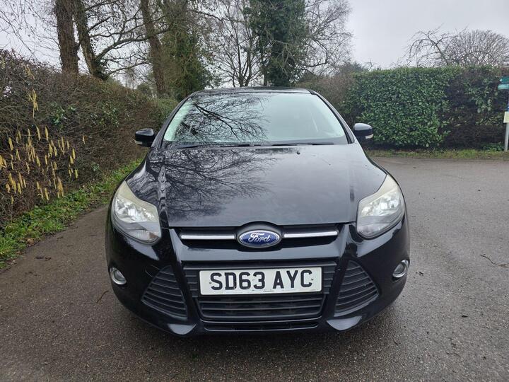 Ford Focus 1.0T EcoBoost Zetec Euro 5 (s/s) 5dr