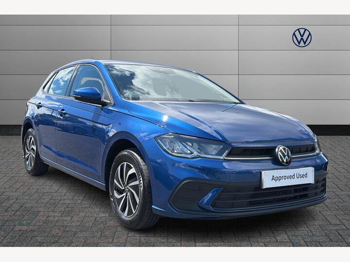Volkswagen Polo 1.0 TSI Life DSG Euro 6 (s/s) 5dr Volkswagen Polo 1.0 TSI Life DSG Euro 6 (s/s) 5dr