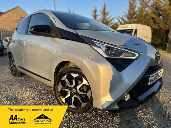 Toyota AYGO 1.0 VVT-i X-trend Funroof X-shift Euro 6 5dr