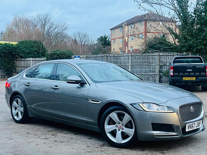 Jaguar XF 2.0d Portfolio Auto Euro 6 (s/s) 4dr