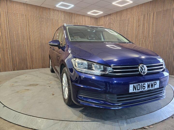 Volkswagen Touran 1.6 TDI BlueMotion Tech SE Family Euro 6 (s/s) 5dr Volkswagen Touran 1.6 TDI BlueMotion Tech SE Family Euro 6 (s/s) 5dr