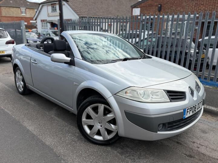 Renault Megane 1.6 VVT Dynamique 2dr